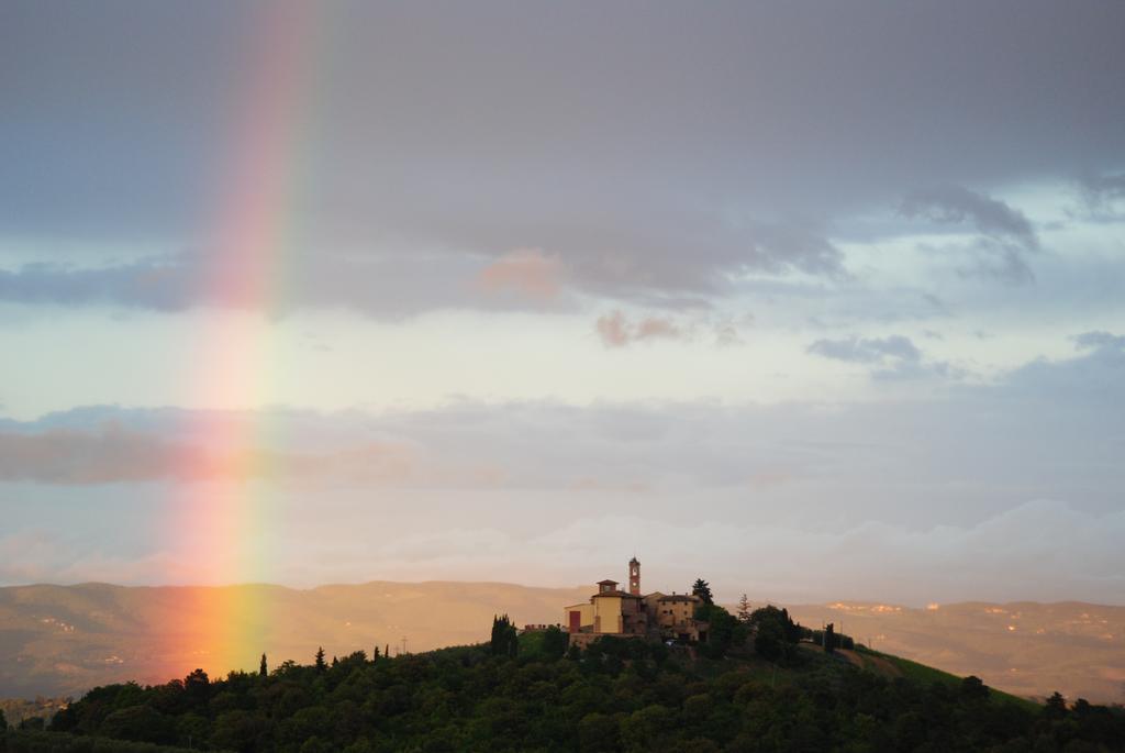 Agriturismo Fattoria Voltrona San Gimignano Exterior foto