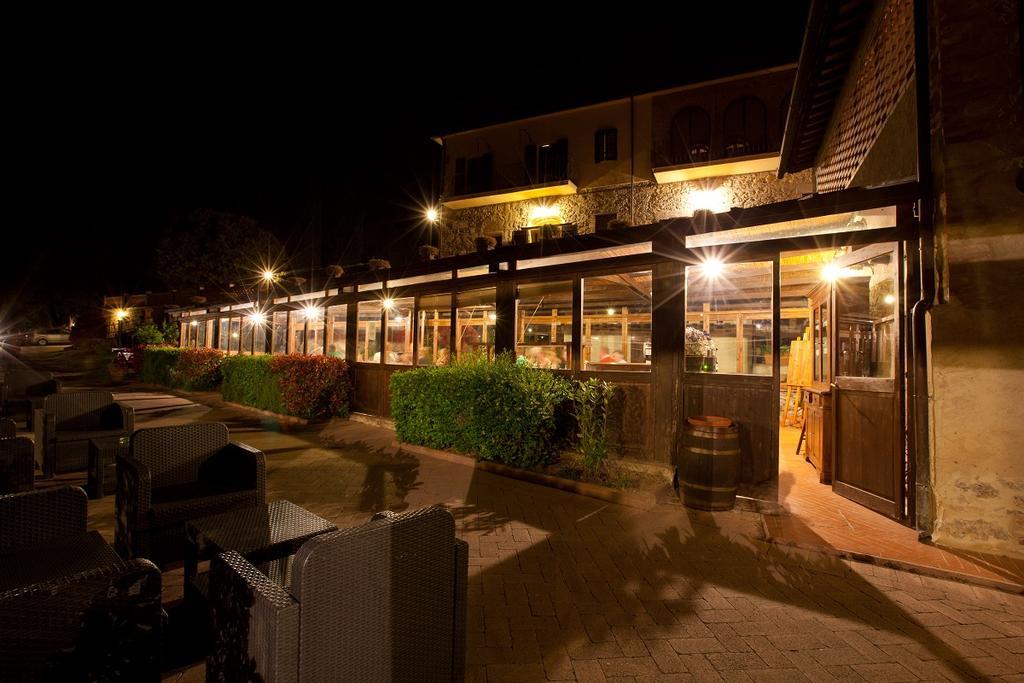 Agriturismo Fattoria Voltrona San Gimignano Exterior foto