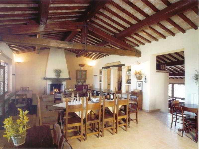 Agriturismo Fattoria Voltrona San Gimignano Exterior foto