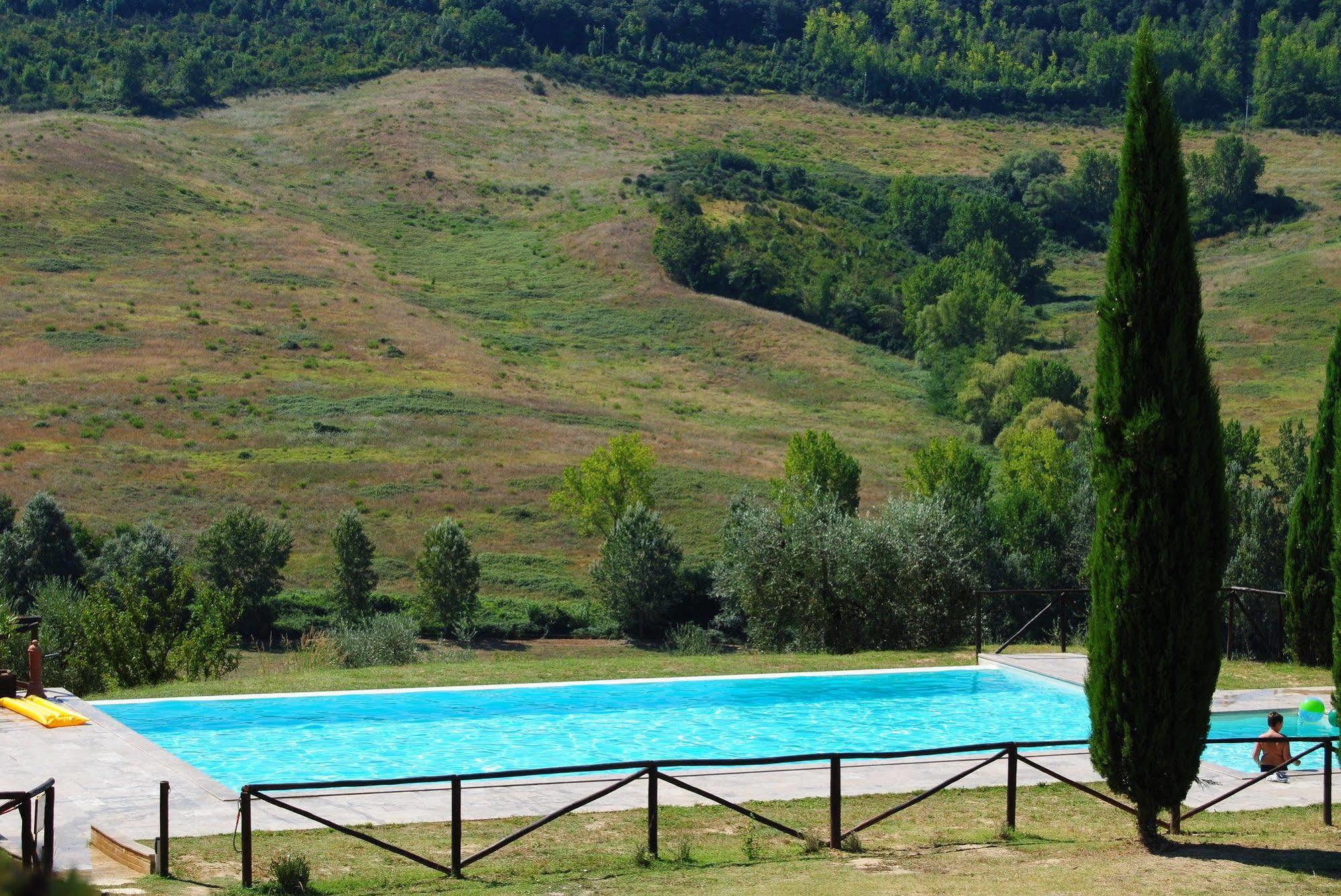 Agriturismo Fattoria Voltrona San Gimignano Exterior foto